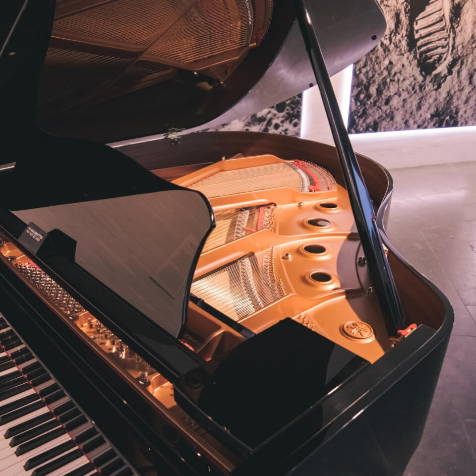 Dress Code to Perform piano tutor